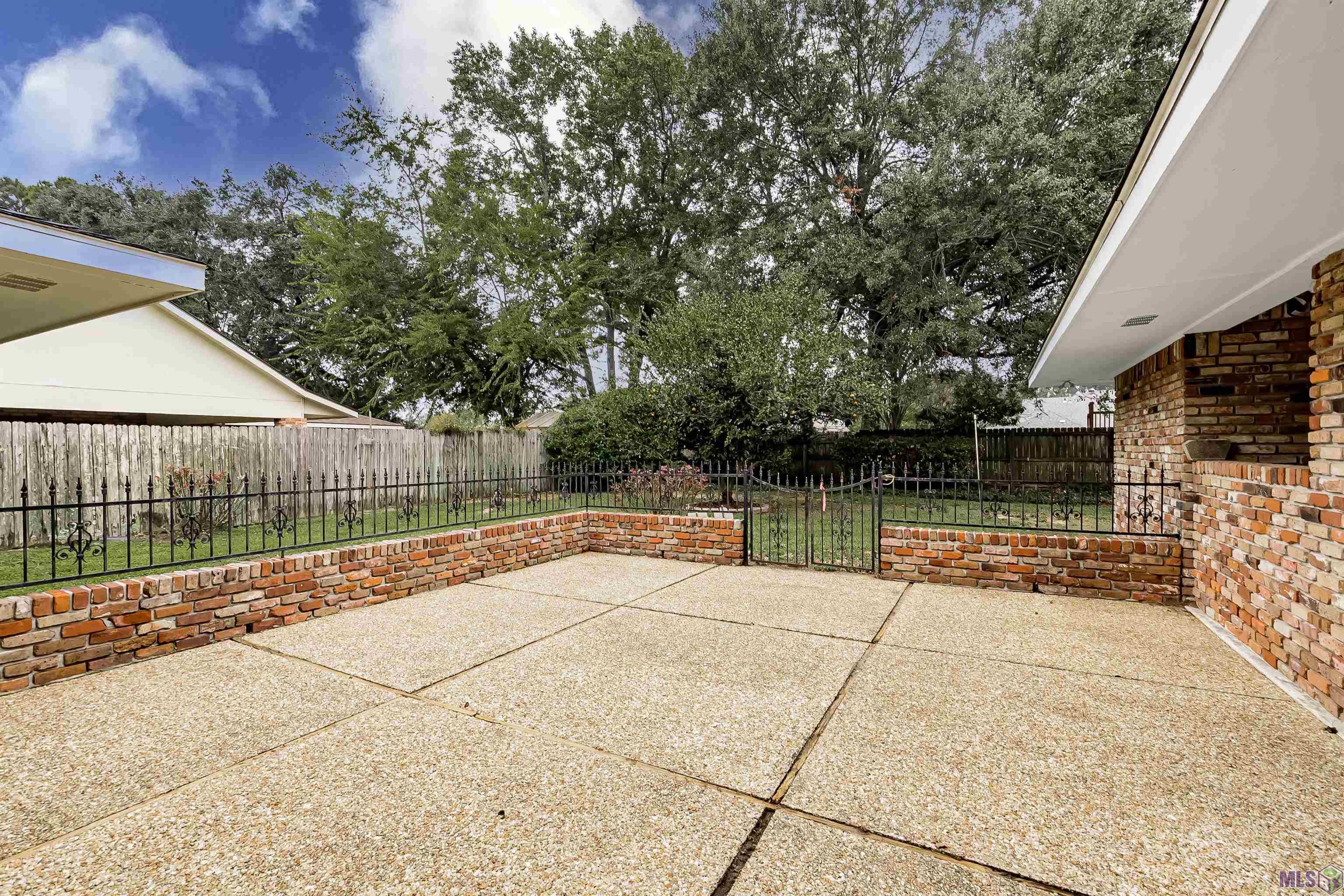 3922 Pine Park Drive Baton Rouge, LA 70809 - Photo 7 of 36