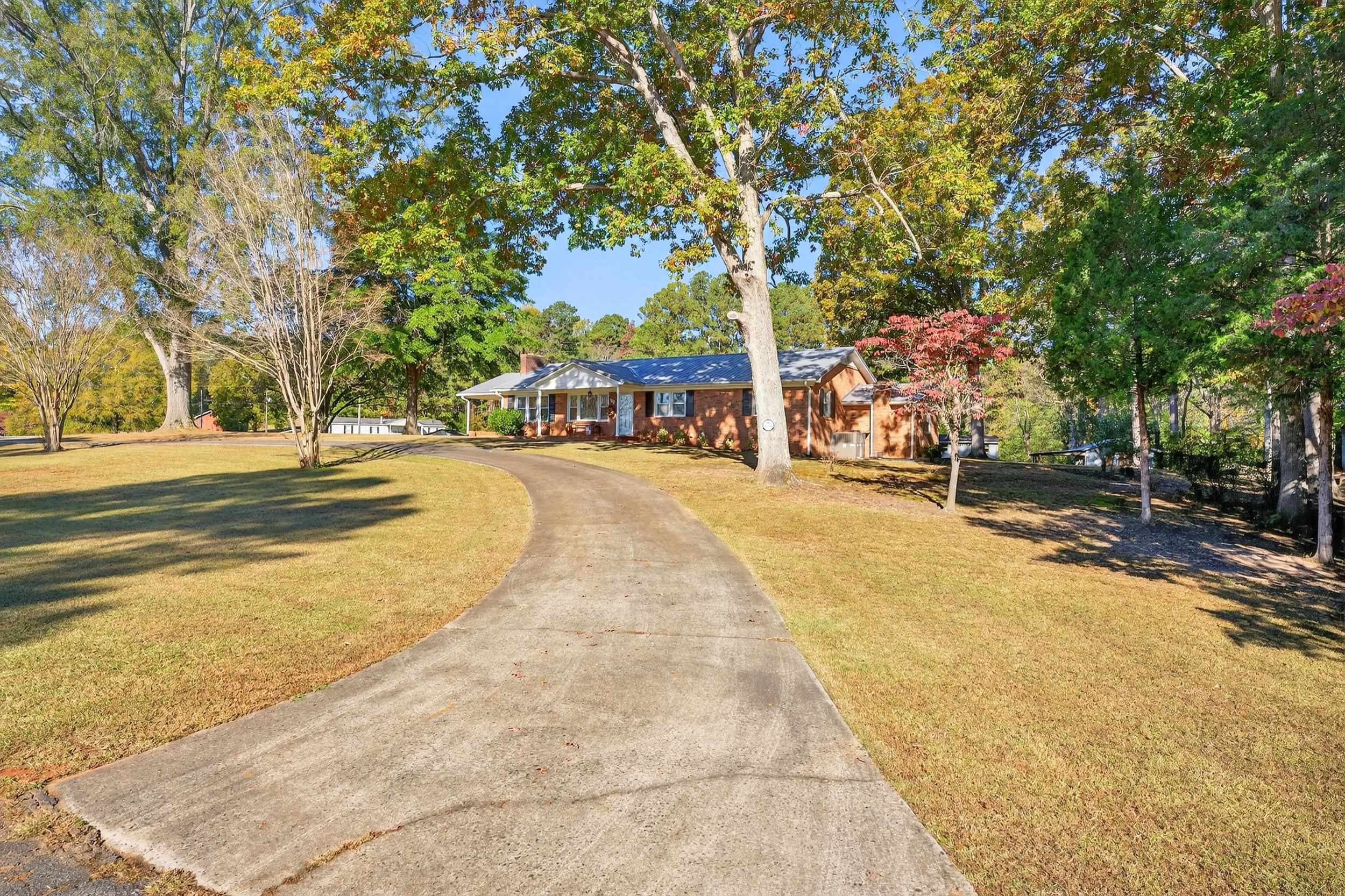 305 State Rd S-11-492 Gaffney, SC 29340 - Photo 2 of 40