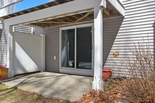 $2,400 | 213 Bayberry Hill Lane, Unit 213, Leominster, MA 01453