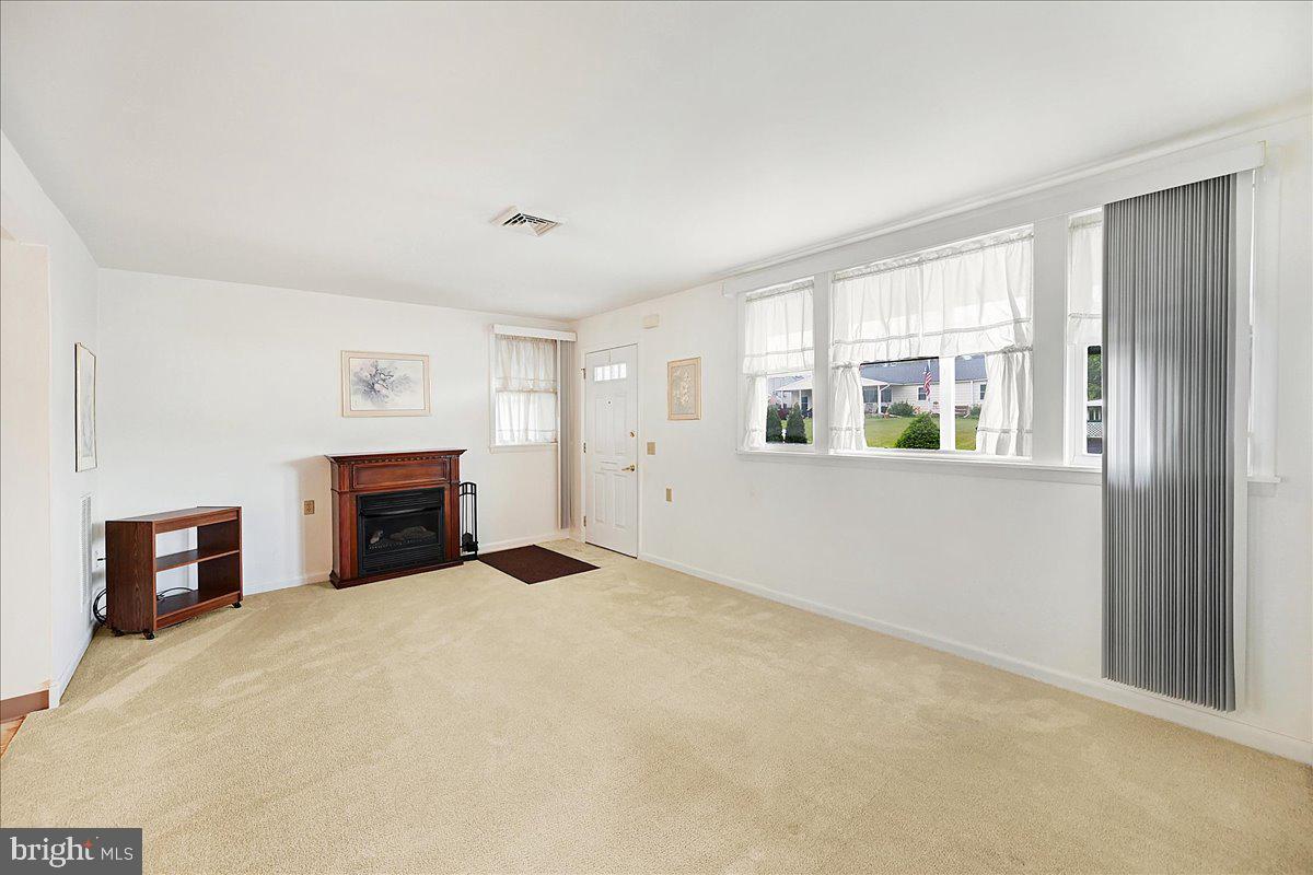 70 Oliver Road Enola, PA 17025 - Photo 9 of 31 Gallery Image 9