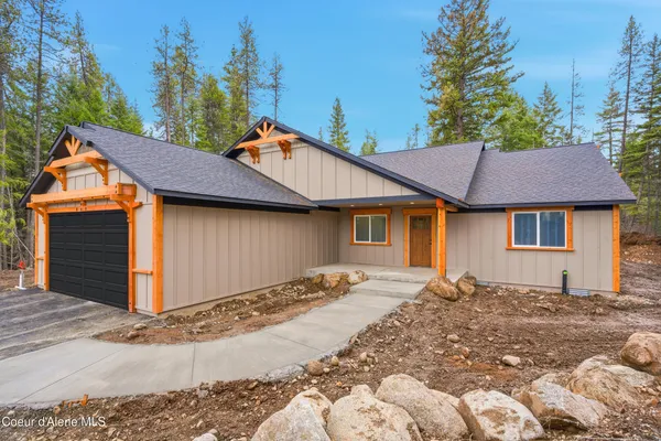 $799,000 | 5382 Van Buren Street, Spirit Lake, ID 83869