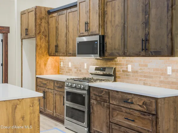 $799,000 | 5382 Van Buren Street, Spirit Lake, ID 83869