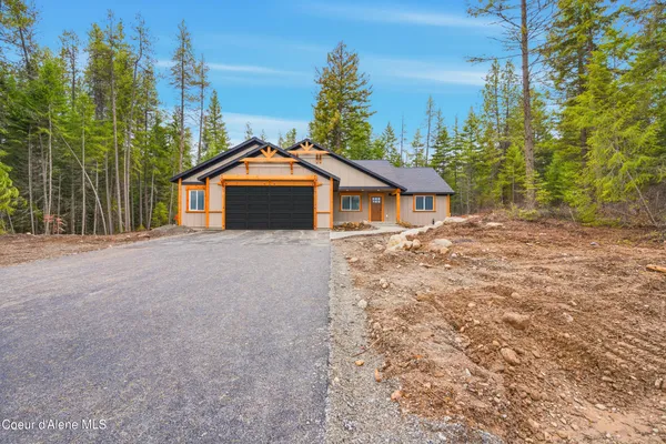 $799,000 | 5382 Van Buren Street, Spirit Lake, ID 83869