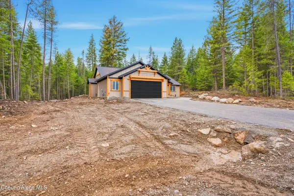 $799,000 | 5382 Van Buren Street, Spirit Lake, ID 83869