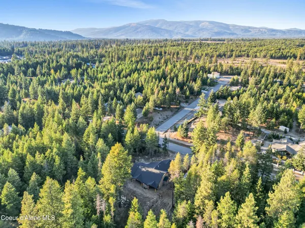 $799,000 | 5382 Van Buren Street, Spirit Lake, ID 83869