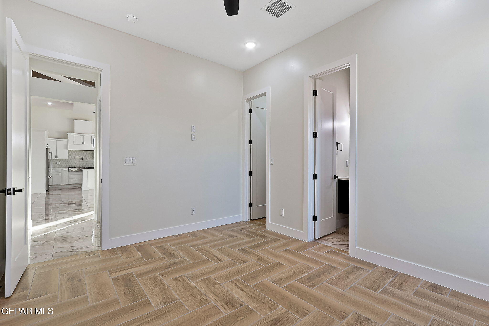 5644 Rio Bonito Circle El Paso, TX 79932 - Photo 10 of 17 39-web-or-mls-IMG_6497