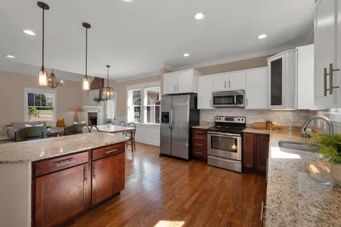 $725,000 | 1016 Carolyn Avenue, Nashville, TN 37216