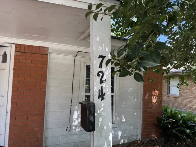 $165,000 | 724 Oriole Lane, Pasadena, TX 77502