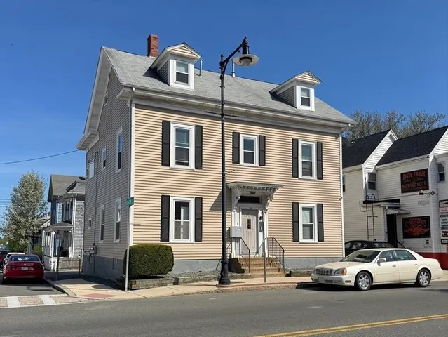 $2,700 | 79 Bridge Salem Ma, Unit 2, Salem, MA 01970