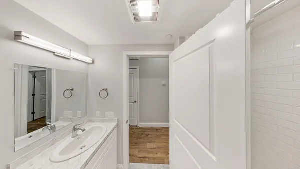 $3,895 | 334-336 Warren Street, Unit 1, Boston, MA 02119