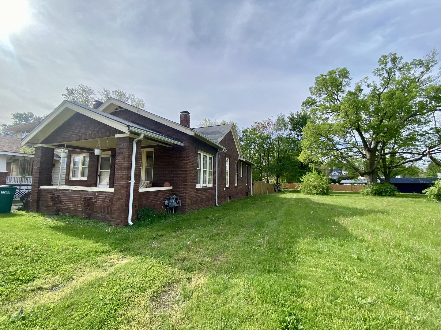 657 West Wood Street Decatur, IL 62522 - Photo 2 of 22