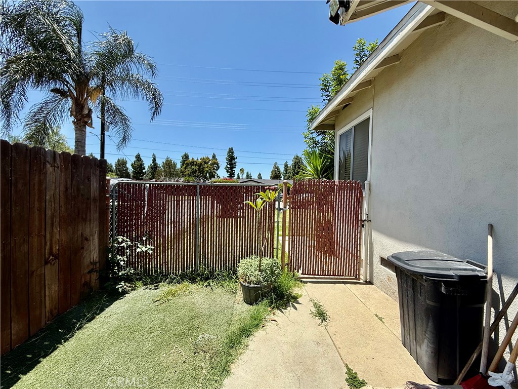 4547 Jones Avenue Riverside, CA 92505 - Photo 32 of 43