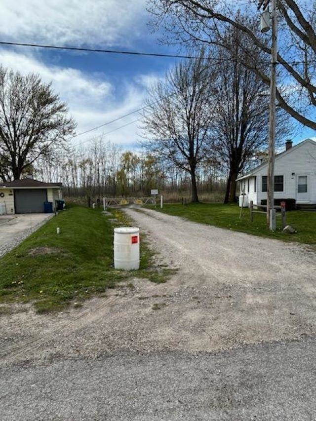 5816 Avalon Road Pinconning, MI 48650 - Photo 50 of 54