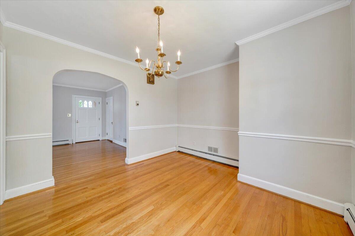 2469 Tillett Road Southwest Roanoke, VA 24015 - Photo 12 of 42 12-MIB01317