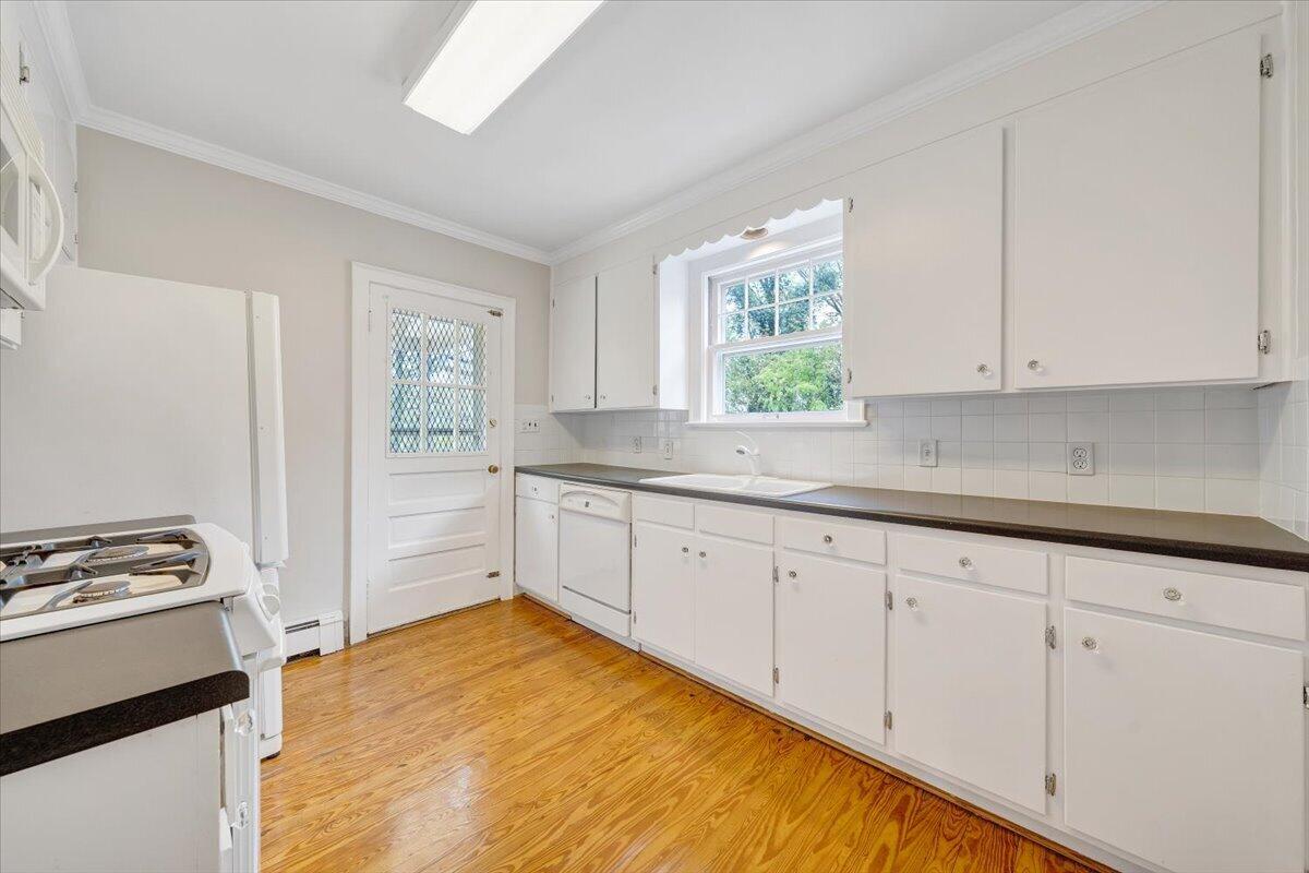 2469 Tillett Road Southwest Roanoke, VA 24015 - Photo 13 of 42 13-MIB01320