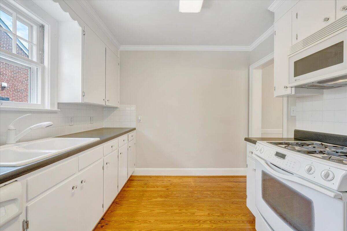 2469 Tillett Road Southwest Roanoke, VA 24015 - Photo 16 of 42 16-MIB01329