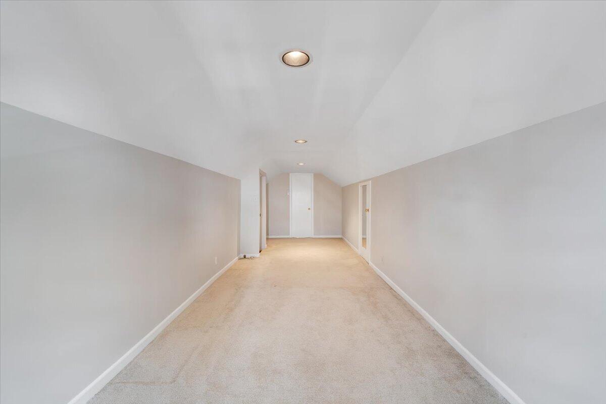 2469 Tillett Road Southwest Roanoke, VA 24015 - Photo 27 of 42 27-MIB01368