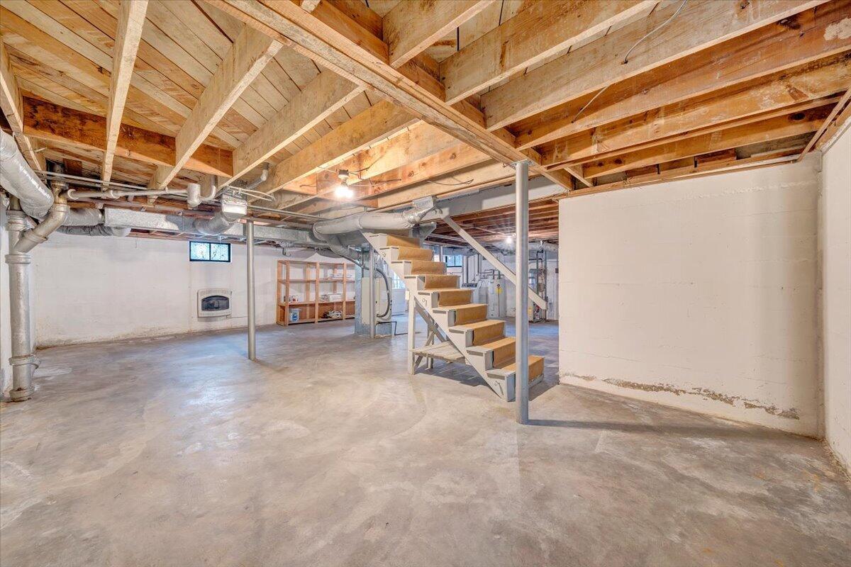 2469 Tillett Road Southwest Roanoke, VA 24015 - Photo 29 of 42 29-MIB01347