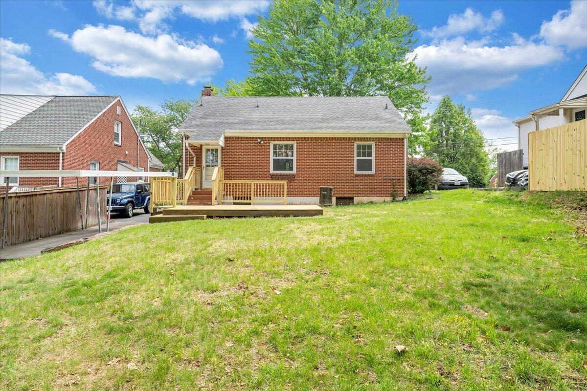 2469 Tillett Road Southwest Roanoke, VA 24015 - Photo 36 of 42 39-MIB01263