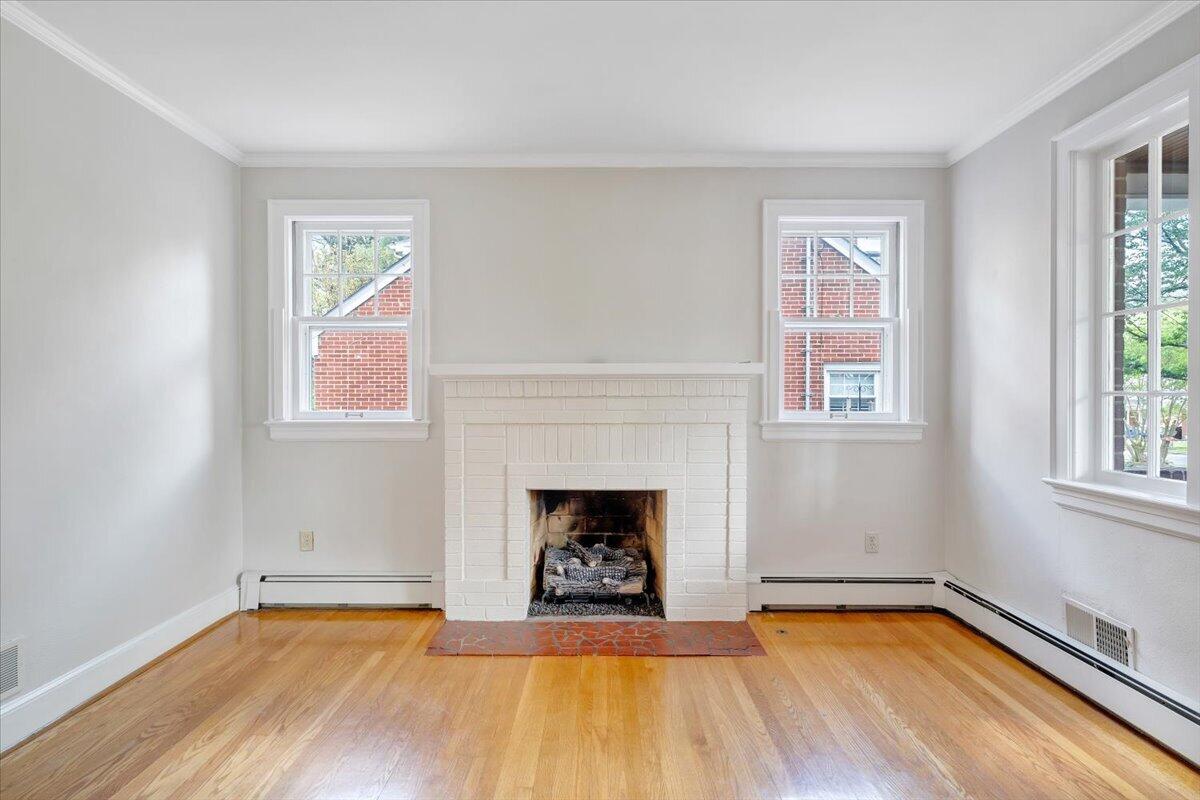 2469 Tillett Road Southwest Roanoke, VA 24015 - Photo 5 of 42 05-MIB01338