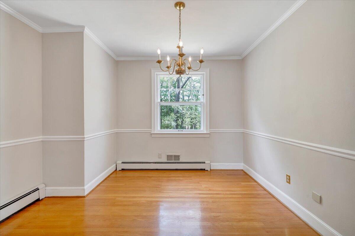 2469 Tillett Road Southwest Roanoke, VA 24015 - Photo 10 of 42 10-MIB01311