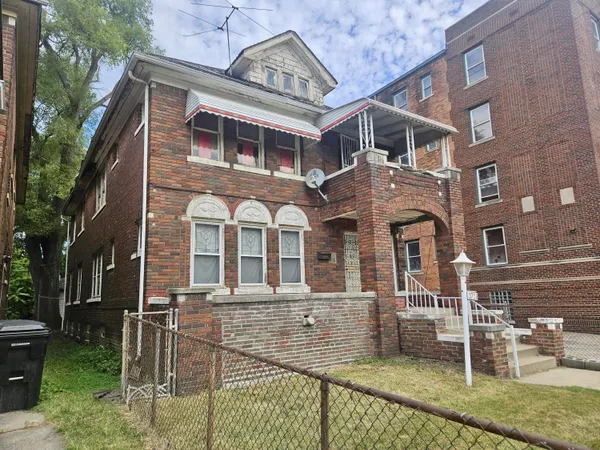$19,900 | 3728 West Grand Street, Detroit, MI 48238