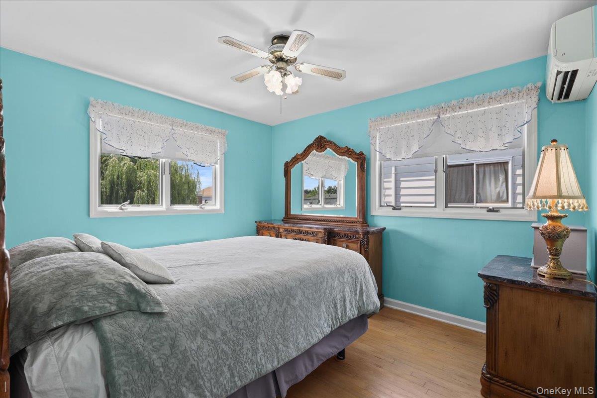 1415 Reed Place Bronx, NY 10465 - Photo 12 of 26
