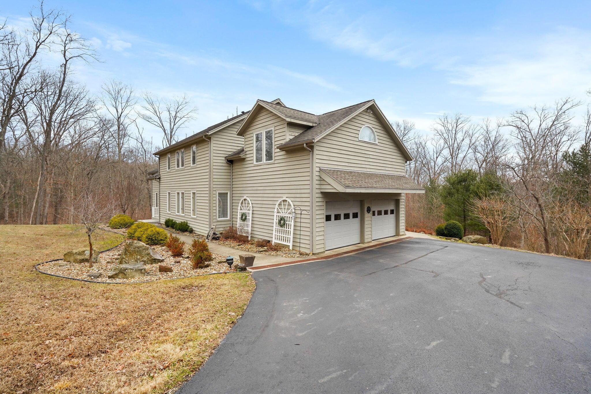 8590 Lavelle Road Athens, OH 45701 - Photo 81 of 113 Side View