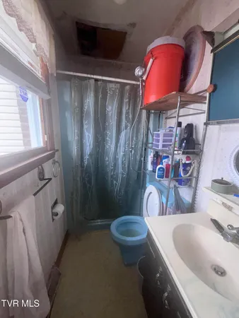 $169,000 | 27282 Lee Highway, Abingdon, VA 24211