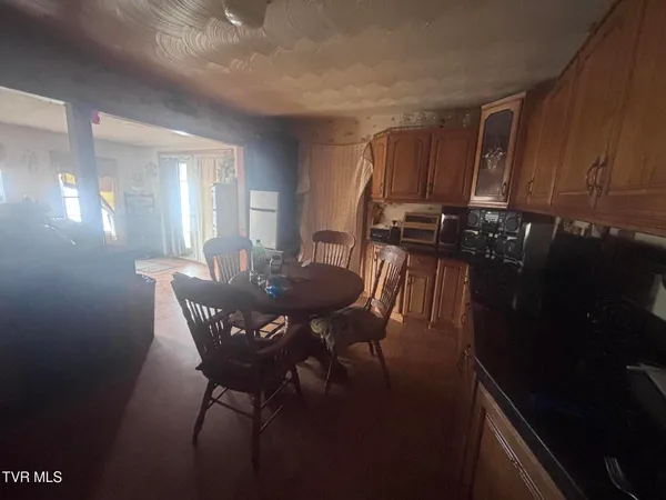 $169,000 | 27282 Lee Highway, Abingdon, VA 24211