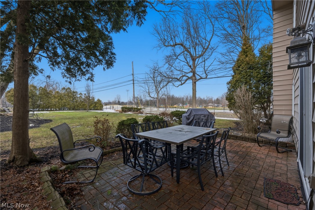 1884 Brainard Road Lyndhurst, OH 44124 - Photo 27 of 38