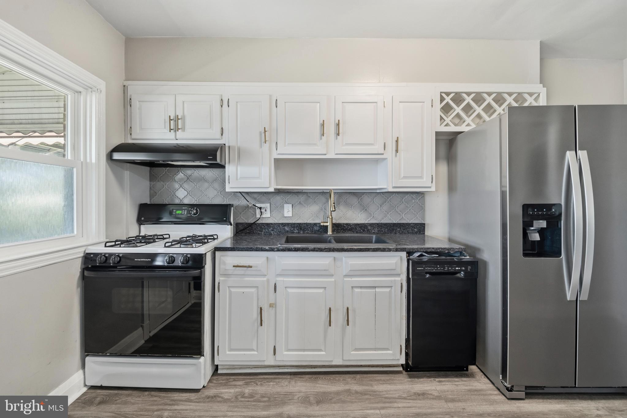 1543 Sheffield Road Baltimore, MD 21218 - Photo 11 of 28 Kitchen