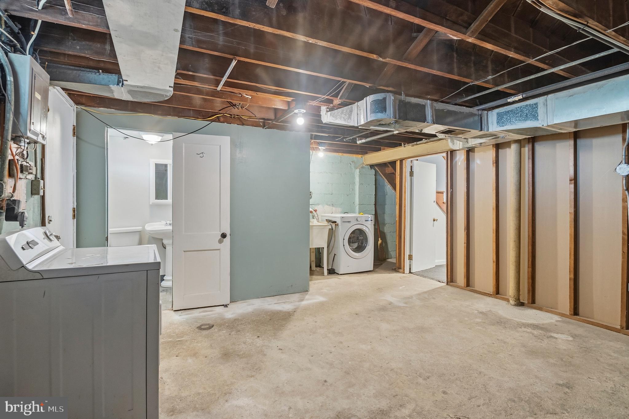 1543 Sheffield Road Baltimore, MD 21218 - Photo 26 of 28 Storage/Laundry room