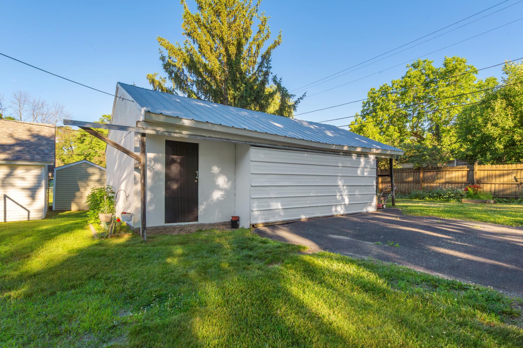533 9th Street Northwest Faribault, MN 55021 - Photo 10 of 25