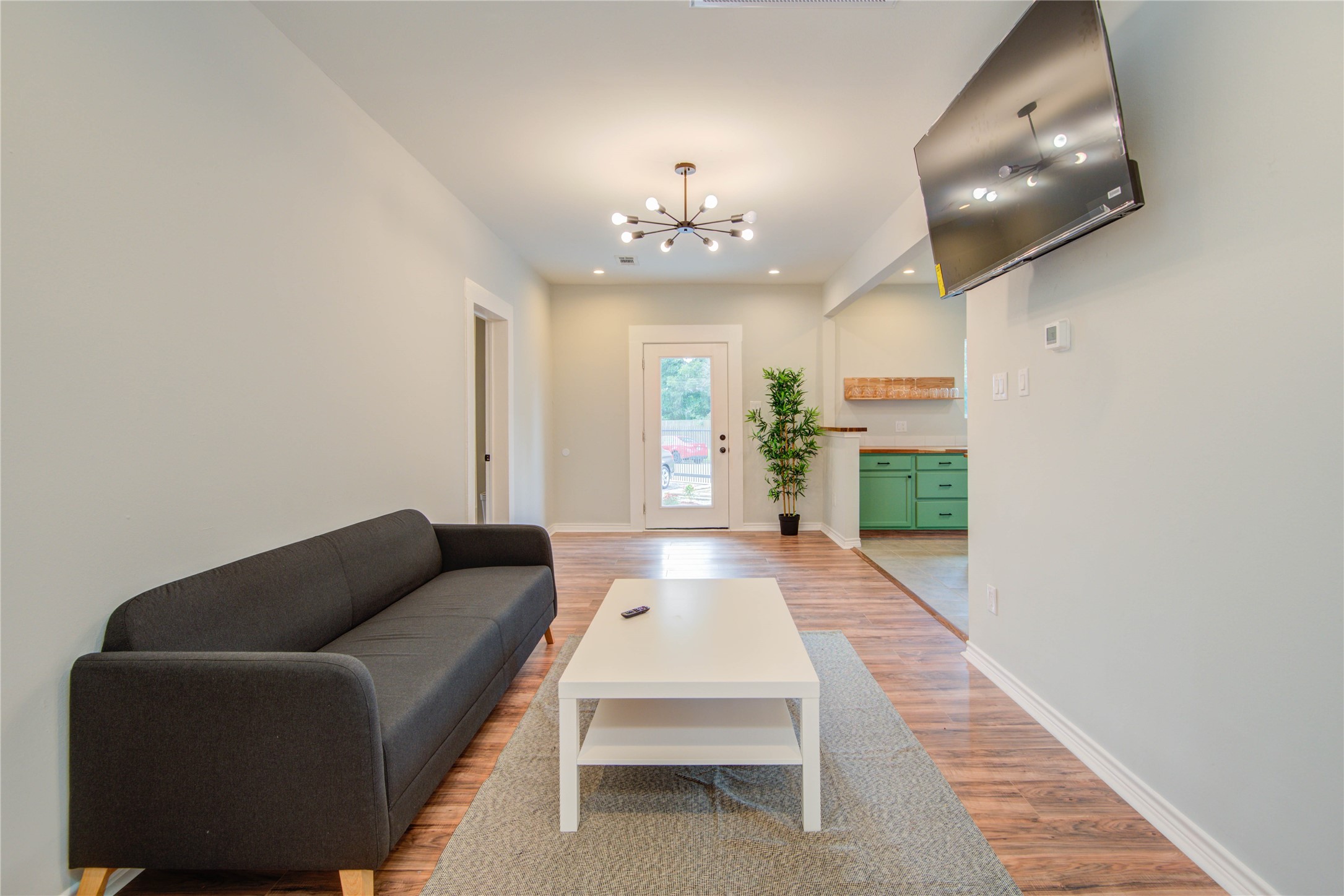 2712 Link Road Houston, TX 77009 - Photo 10 of 35