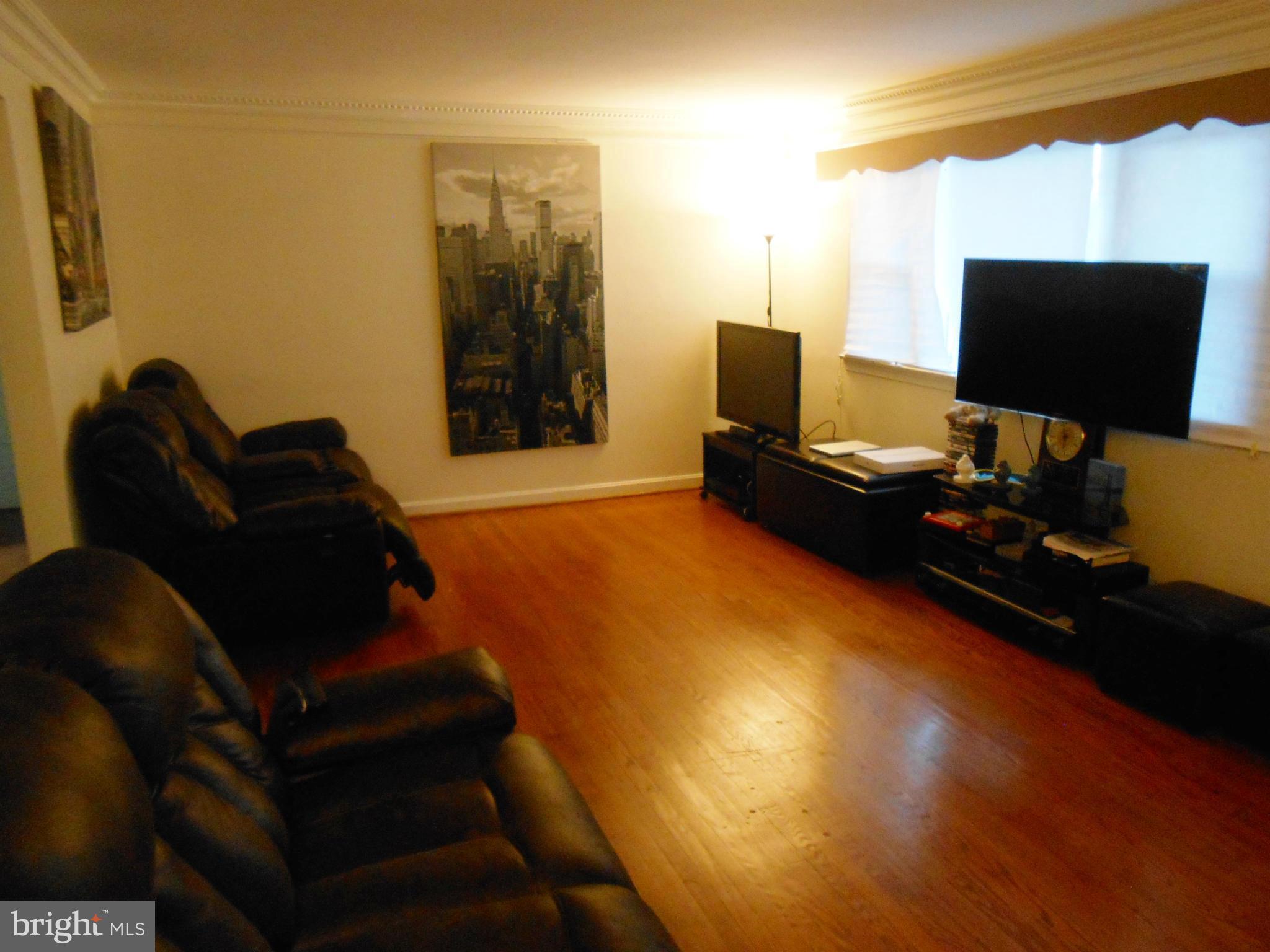 7723 Woodyard Road Clinton, MD 20735 - Photo 22 of 26 Living Room