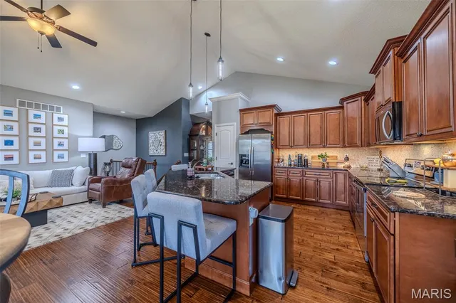 $649,000 | 50 Sunstone Drive, Camdenton, MO 65020