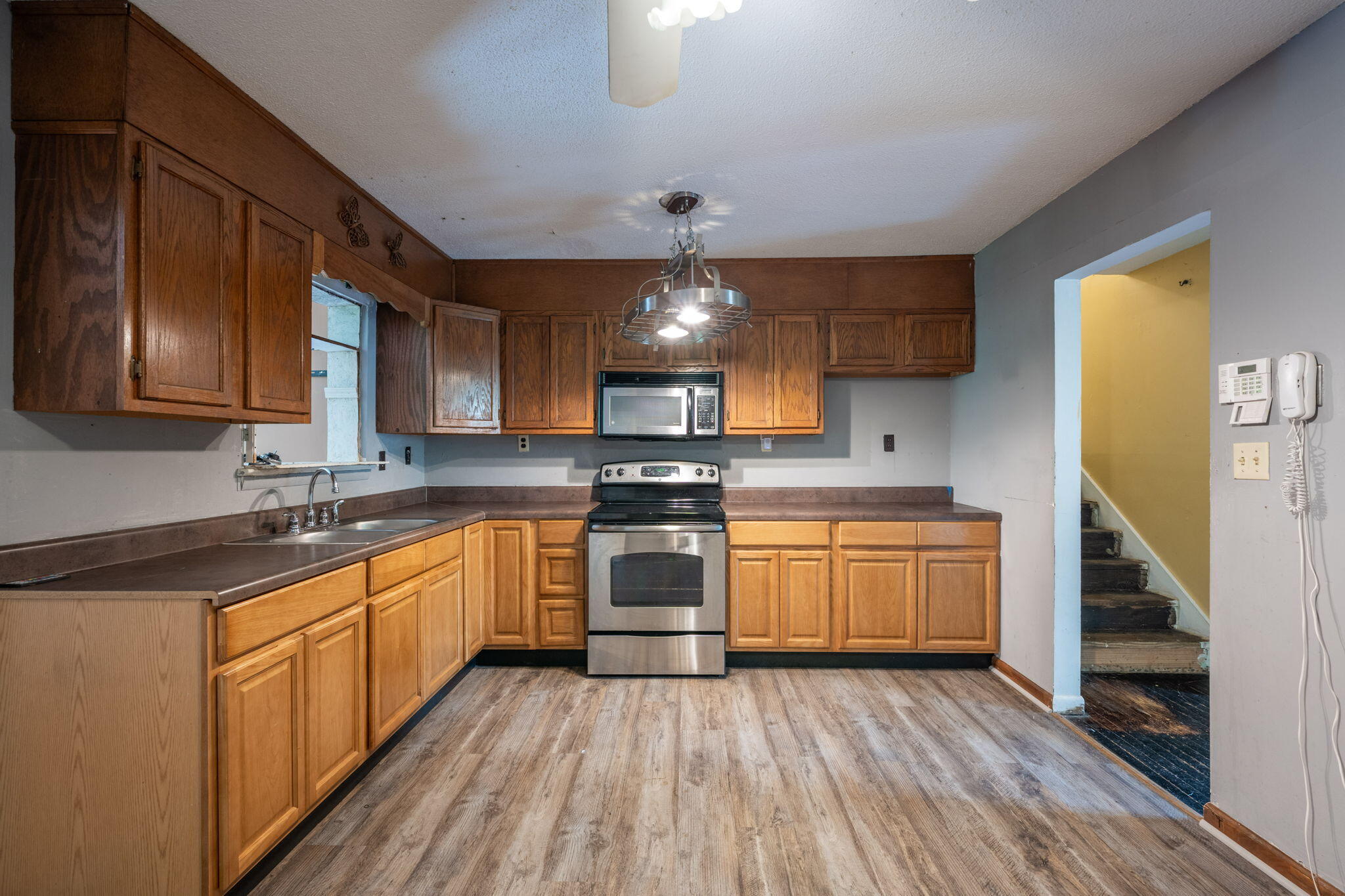 1002 Gillespie Road Chattanooga, TN 37411 - Photo 5 of 22 11-web-or-mls-DSC_4308
