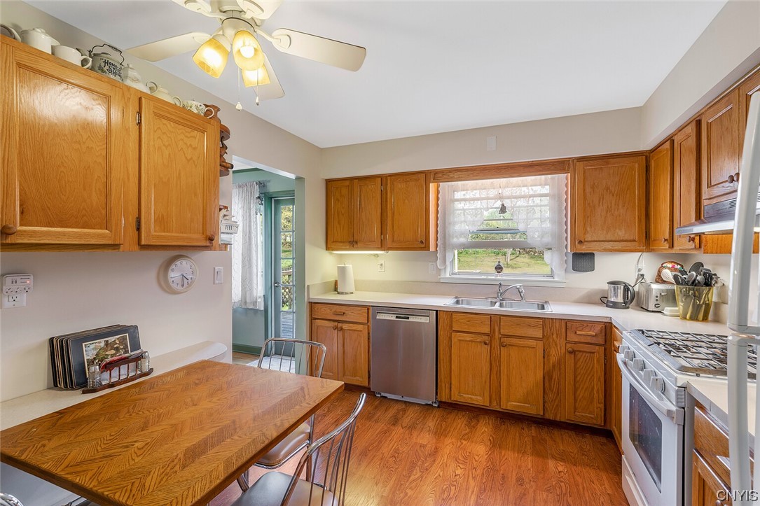 46 Highmore Drive Oswego Town, NY 13126 - Photo 13 of 31