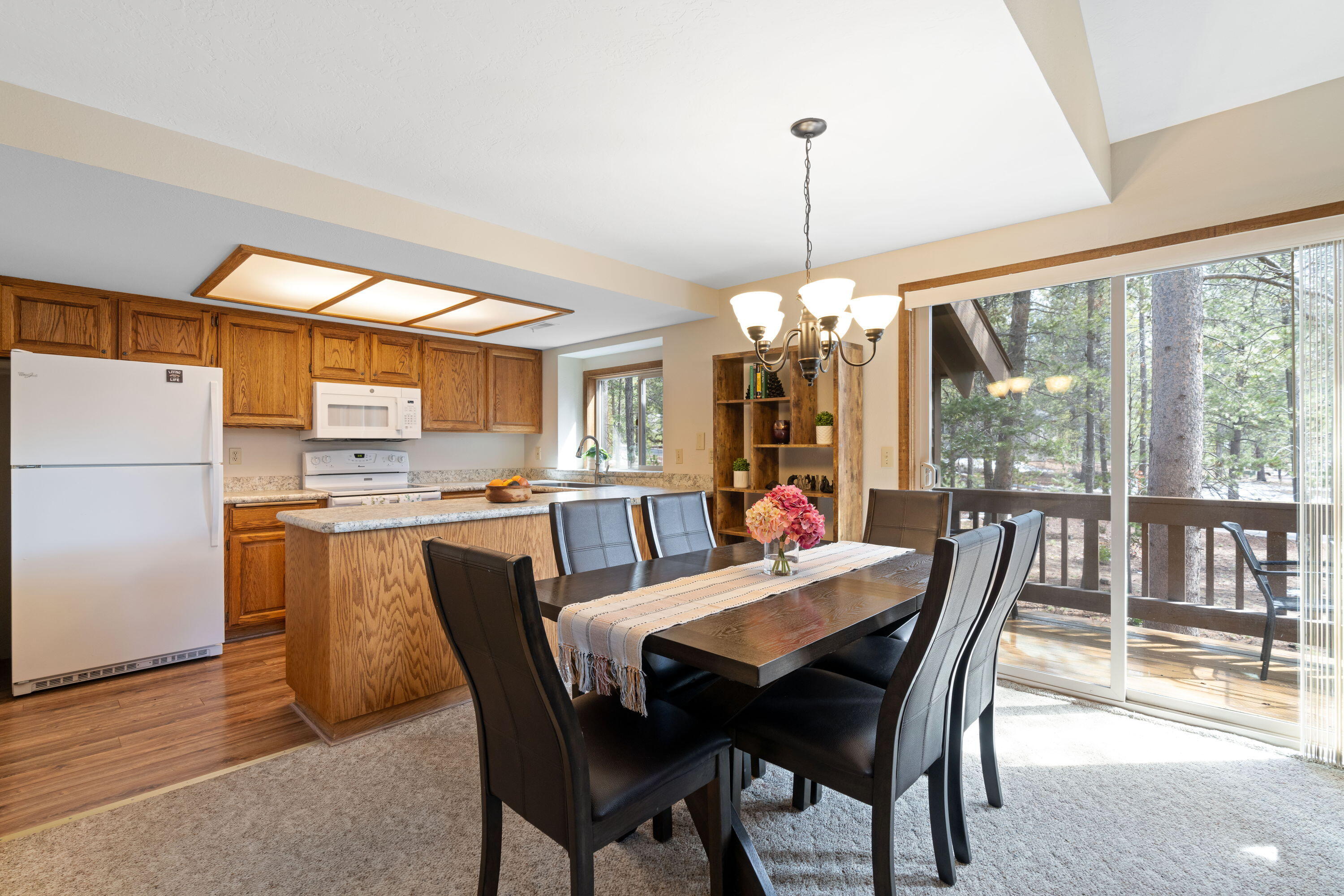 57326 Beaver Ridge Loop, Unit 12 Sunriver, OR 97707 - Photo 12 of 33