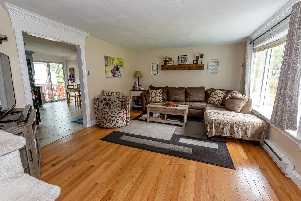 54 R Windham Road Derry, NH 03038 - Photo 10 of 40