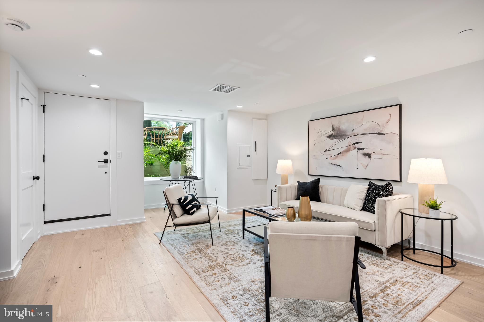 131 11th Street Northeast, Unit A Washington, DC 20002 - Photo 3 of 40