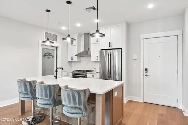 $690,000 | 116 West Avenue, Unit 309, Saratoga Springs, NY 12866