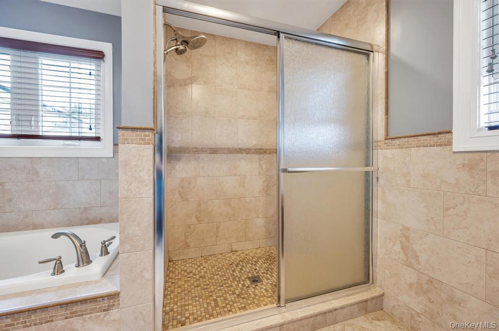 14 Kent Road Valley Stream, NY 11580 - Photo 27 of 31