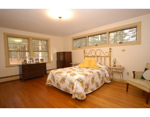 122 Woodridge Road Wayland, MA 01778 - Photo 8 of 14 Gallery Image 8