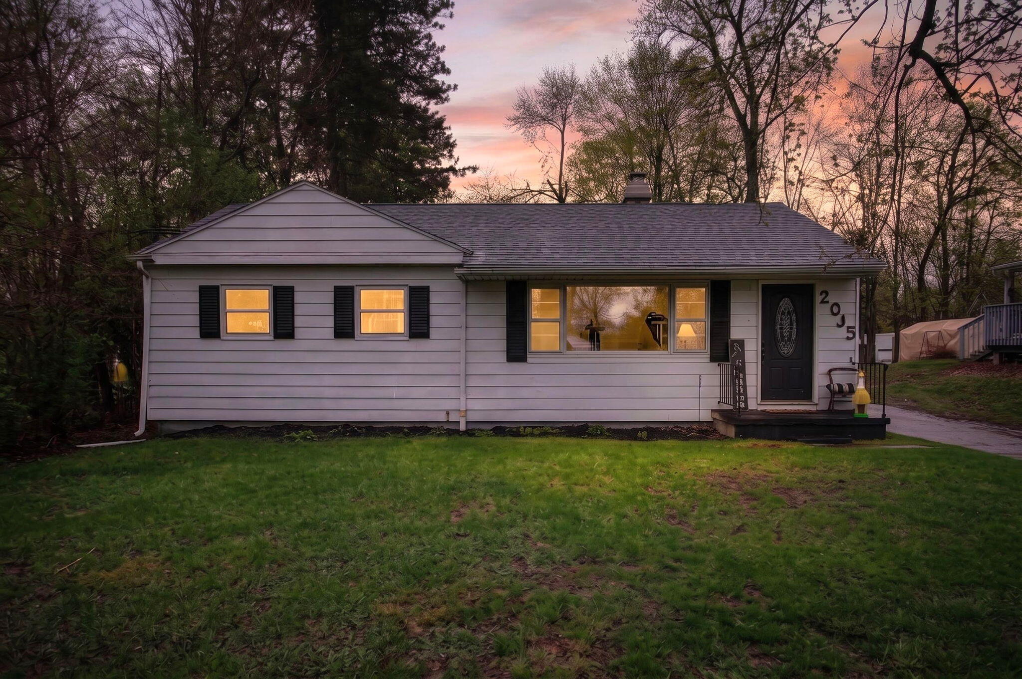 Undisclosed Address Jackson, MI 49203 - Photo 2 of 34 2-web-or-mls-0N0A2587#twilight