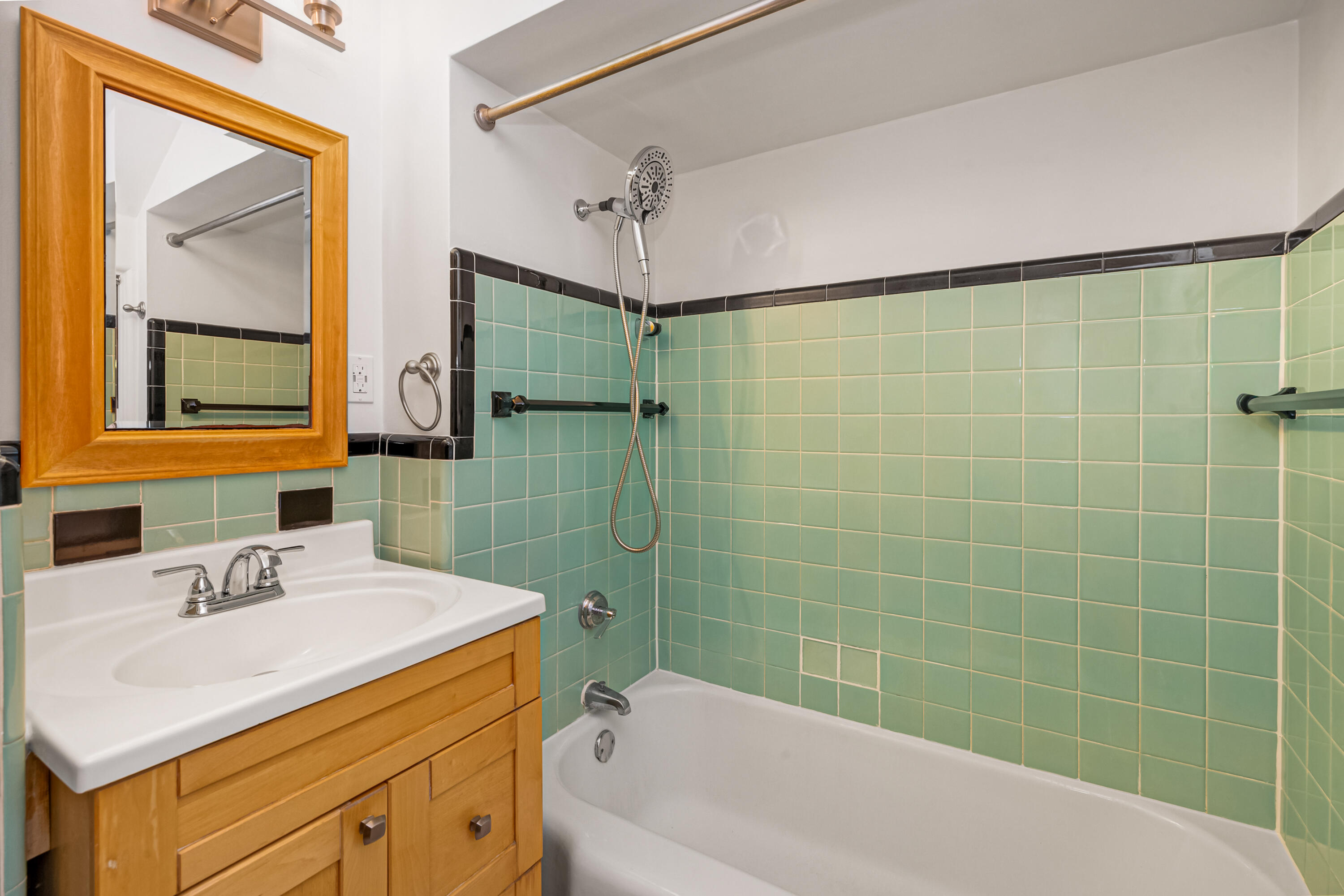 5873 North Santa Monica Boulevard Whitefish Bay, WI 53217 - Photo 14 of 22 Upstairs Full Bath