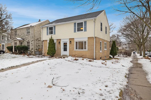 $3,400 | 5873 North Santa Monica Boulevard, Whitefish Bay, WI 53217