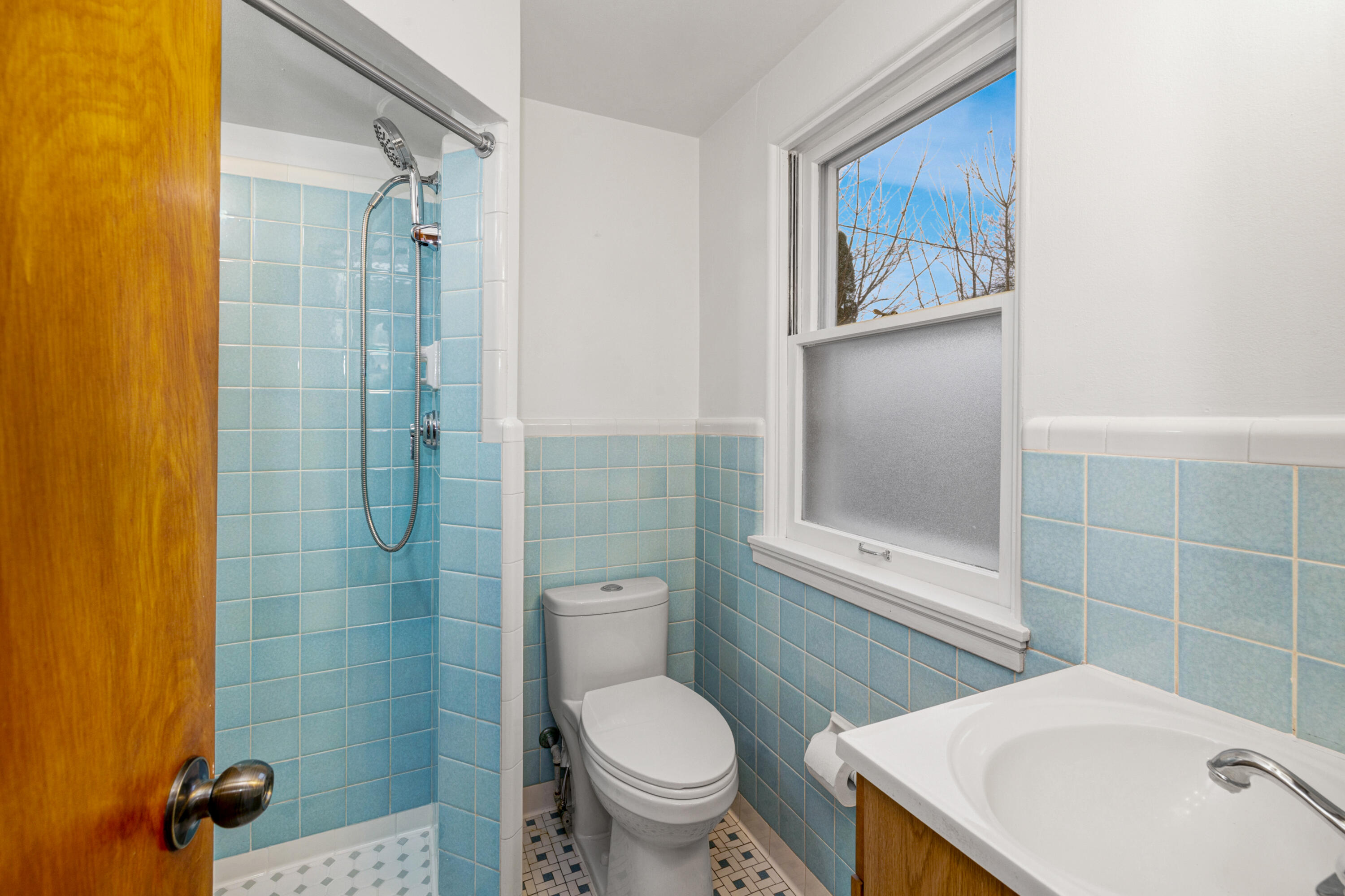 5873 North Santa Monica Boulevard Whitefish Bay, WI 53217 - Photo 8 of 22 First Floor Full Bath