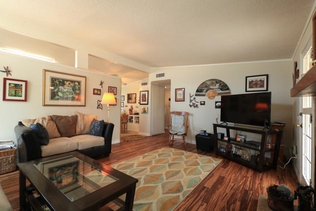 14154 Frame Road Poway, CA 92064 - Photo 4 of 19 Gallery Image 4
